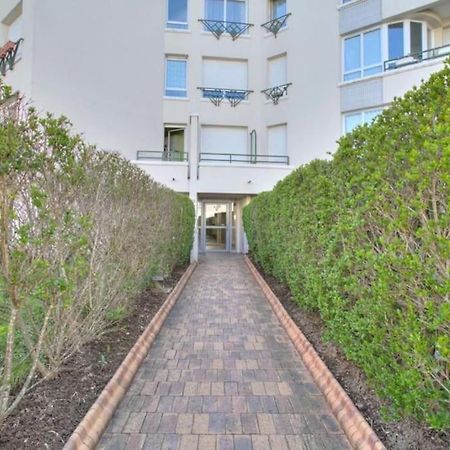 Studio Spacieux Avec Terrasse Et Parking Вири-Шатийон Экстерьер фото